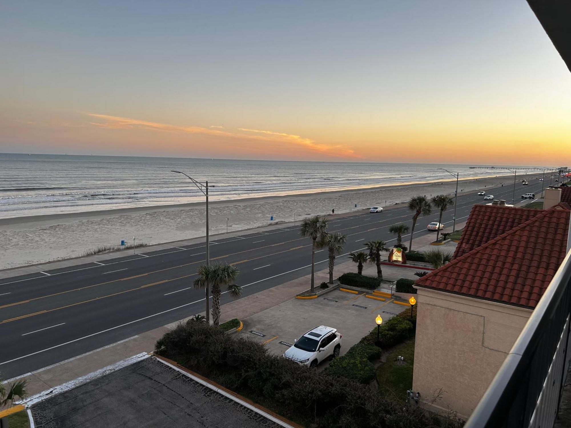 Amazing And Spectacular Ocean And Beach Views In Galveston Kültér fotó