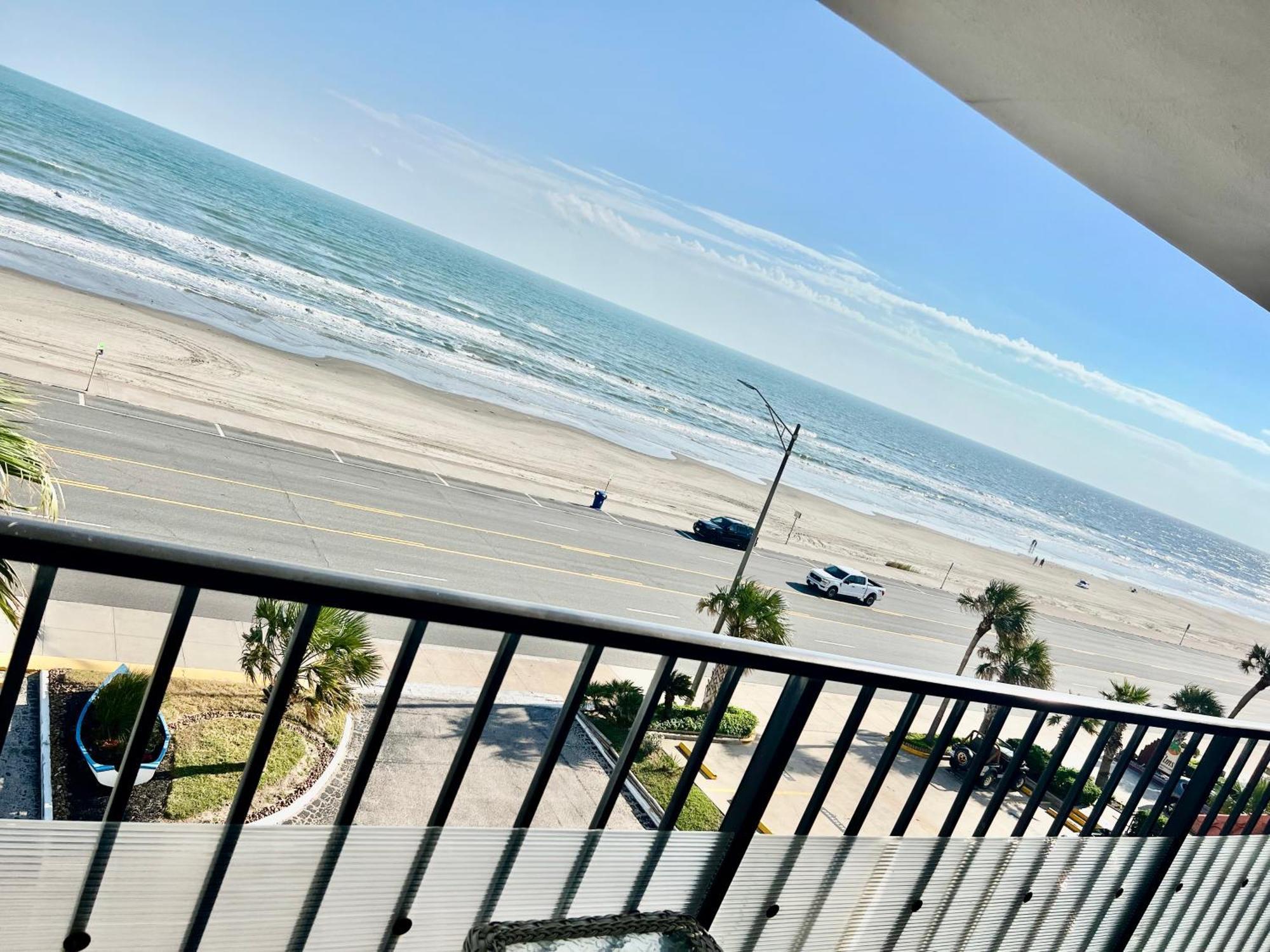 Amazing And Spectacular Ocean And Beach Views In Galveston Kültér fotó